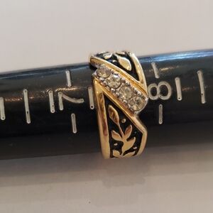 Vintage Ivy Motiff 18kge Ring #2314